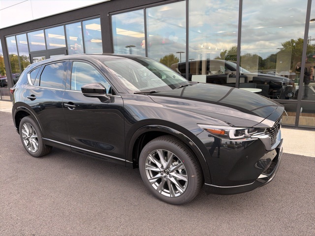 2025 Mazda CX-5 S Premium Plus package's photo