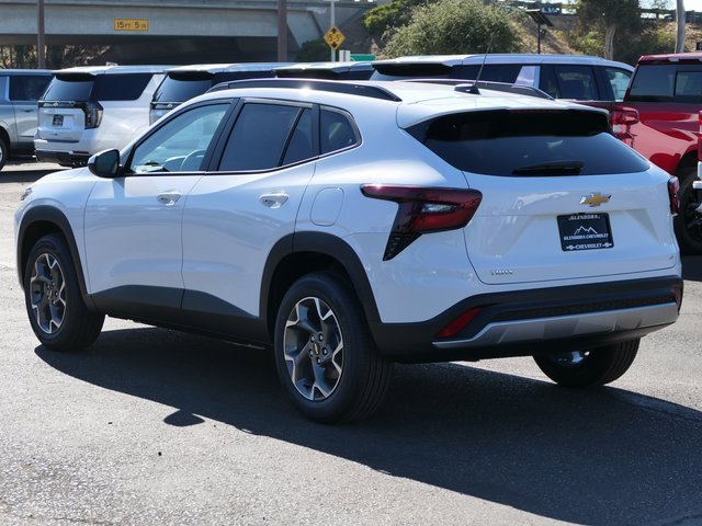 2026 Chevrolet Trax LT photo 6