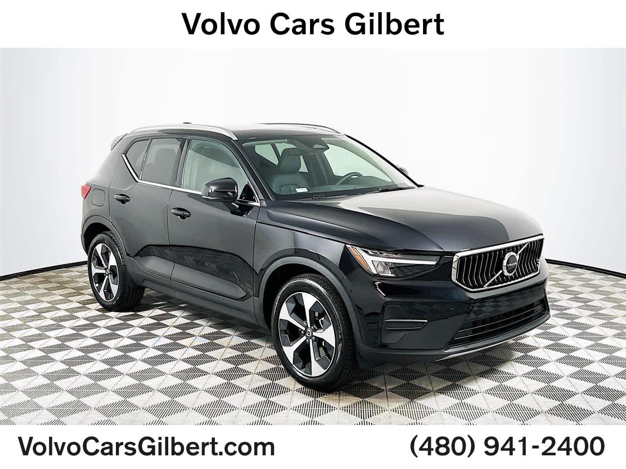 2025 Volvo XC40 Core's photo