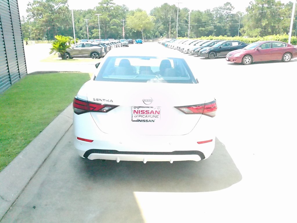 2025 Nissan Sentra SV photo 4