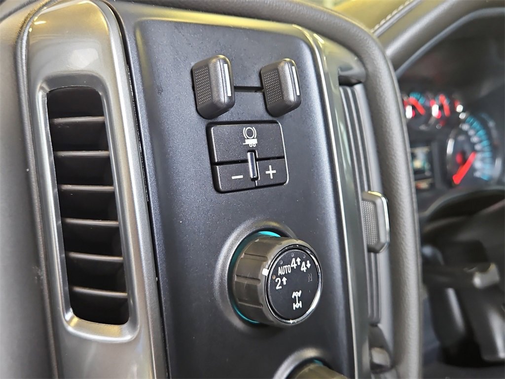 2018 Chevrolet Silverado 1500 LTZ photo 18