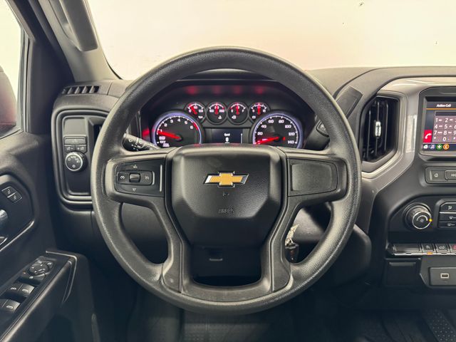 2020 Chevrolet Silverado 1500 Custom photo 16