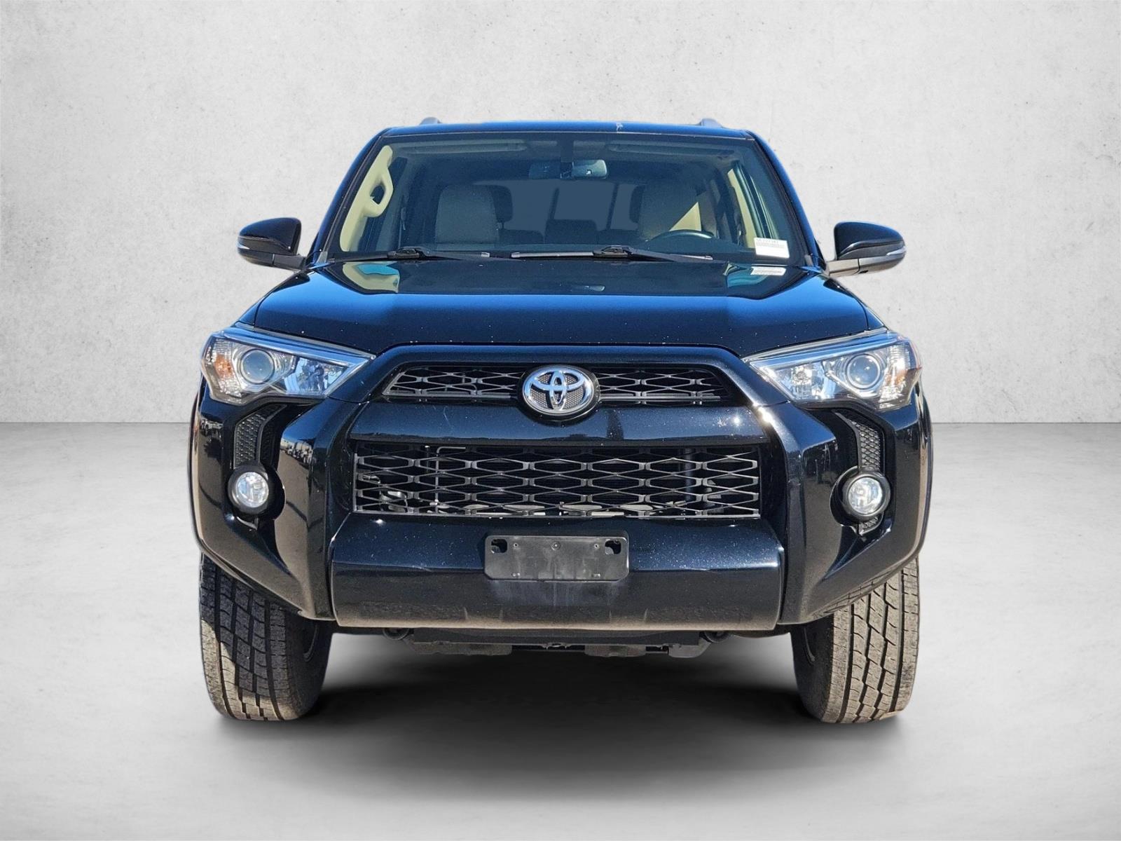 2016 Toyota 4Runner SR5 Premium photo 2