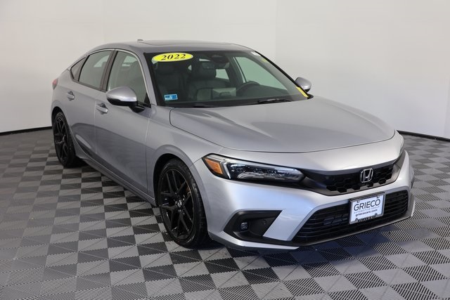 2022 Honda Civic Hatchback Sport Touring's photo