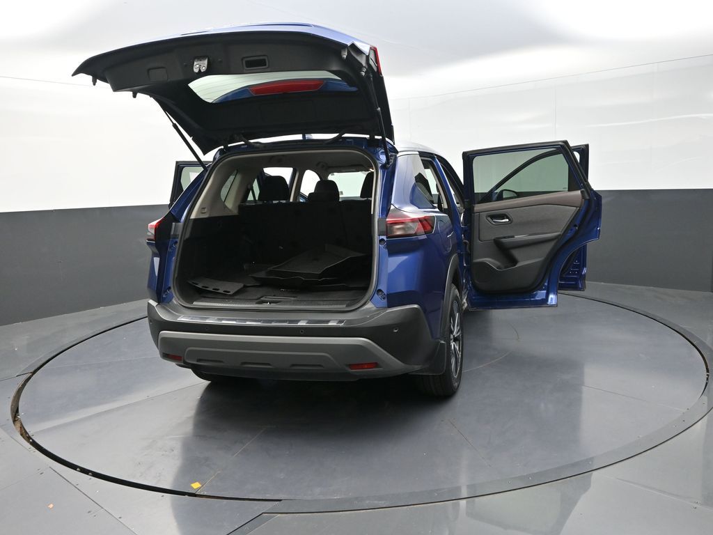 2022 Nissan Rogue SV photo 31