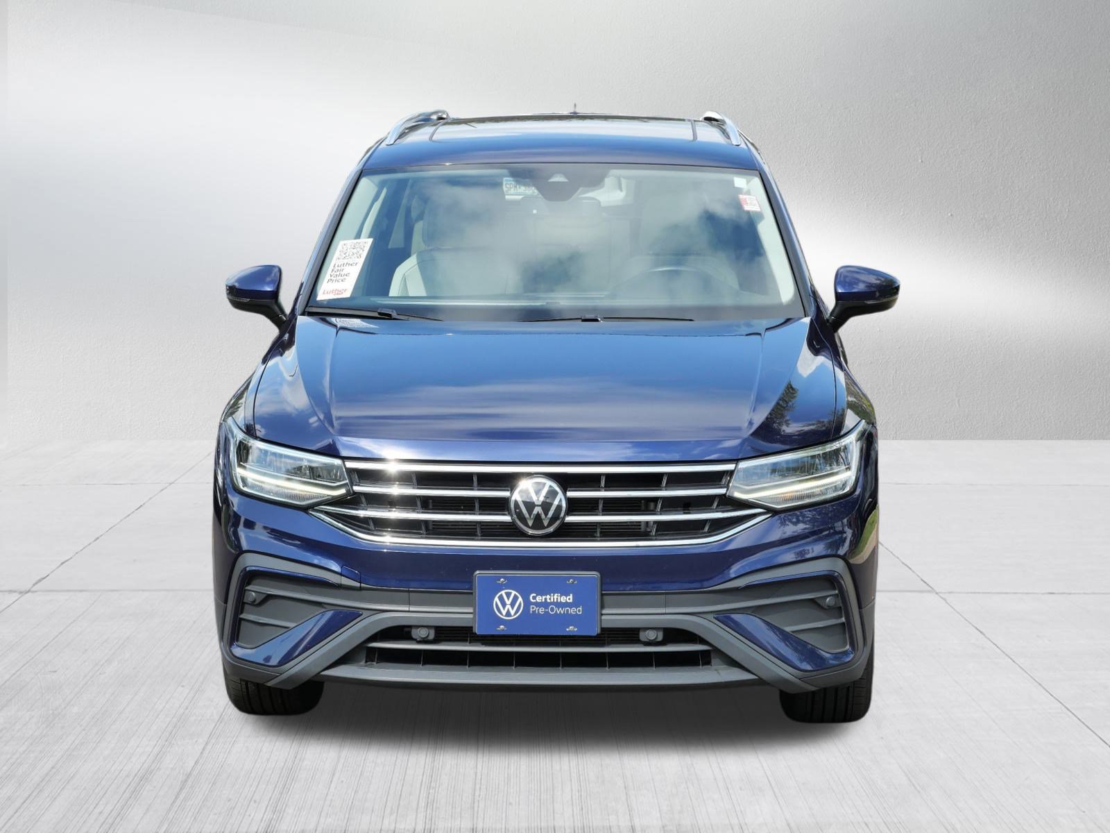 2022 Volkswagen Tiguan SE photo 2