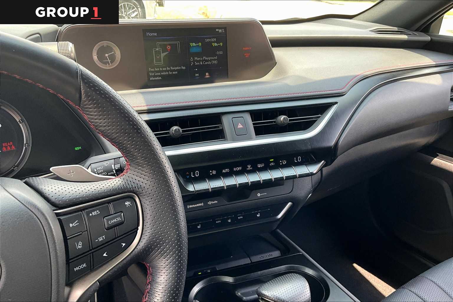 2022 Lexus UX 250h F SPORT photo 10