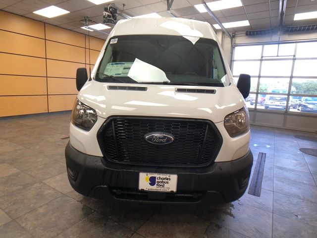 2025 Ford Transit Cargo Van photo 3
