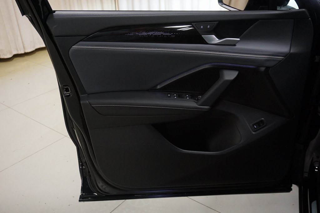 2025 Volkswagen Tiguan SEL R-Line Black photo 22