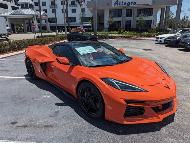 2025 Chevrolet Corvette E-Ray 3LZ photo 2