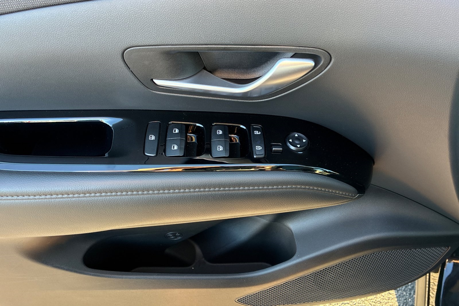 2022 Hyundai Tucson Hybrid SEL Convenience photo 9