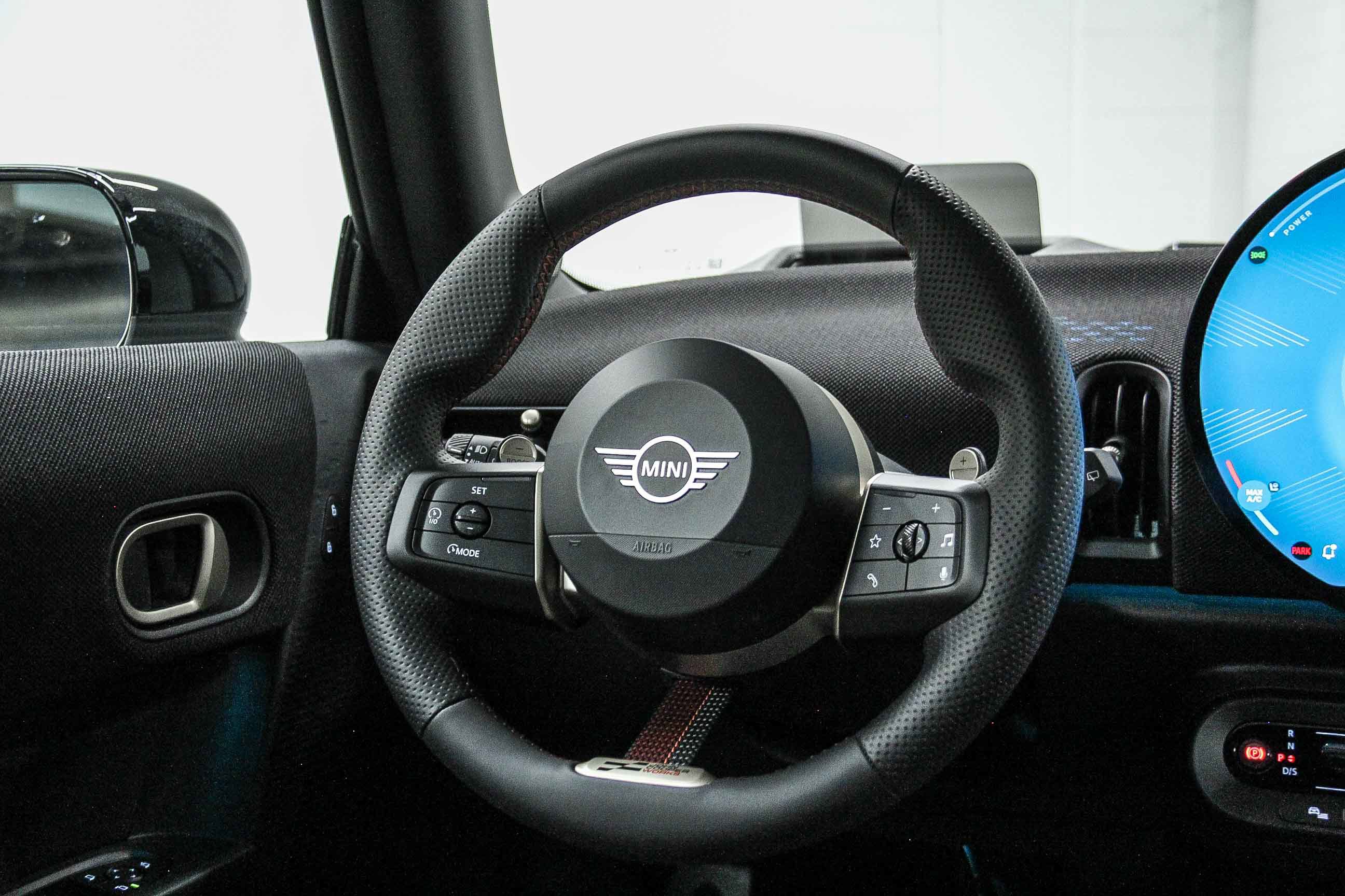 2026 Mini Cooper Hardtop S 2 Door Iconic photo 15
