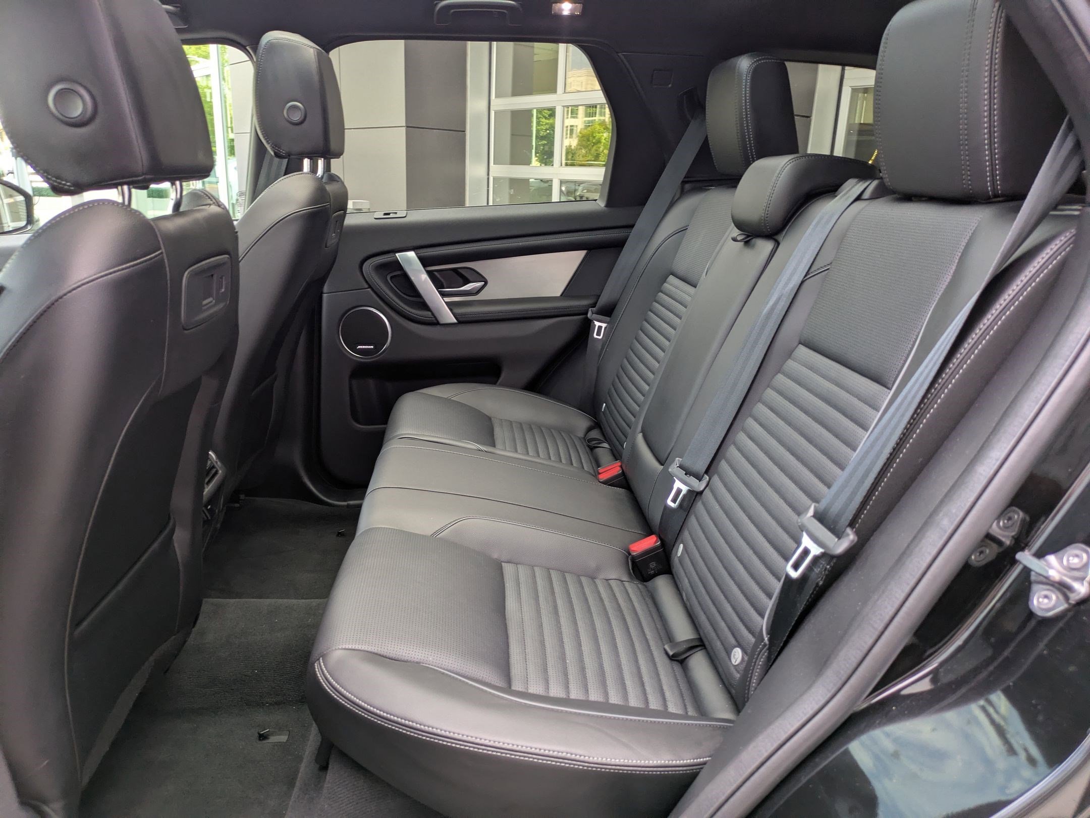 2024 Land Rover Discovery Sport Dynamic SE photo 25