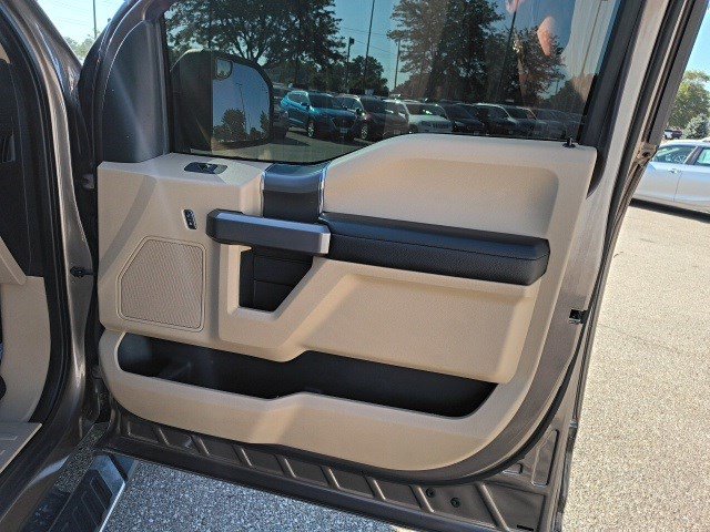 2019 Ford F-150 XLT photo 17