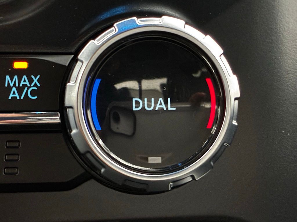 2026 Ford F-250 Lariat photo 5