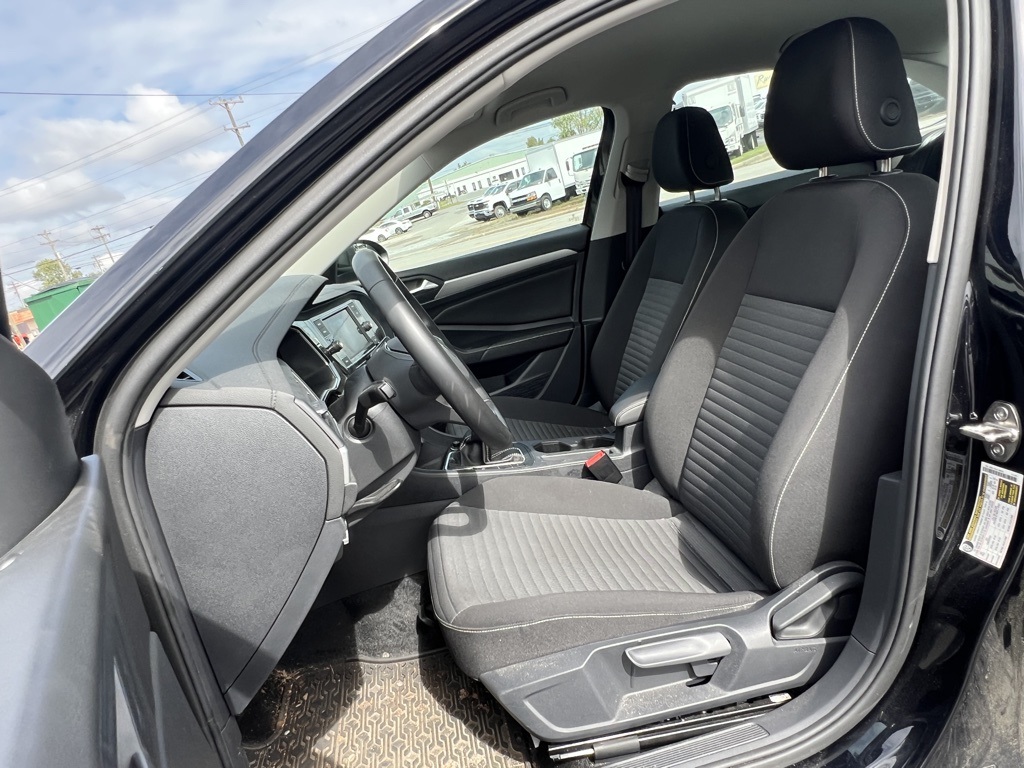 2024 Volkswagen Jetta 1.5T S photo 19