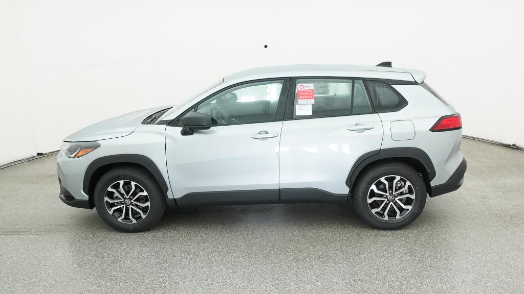 2025 Toyota Corolla Cross XLE XSE photo 8