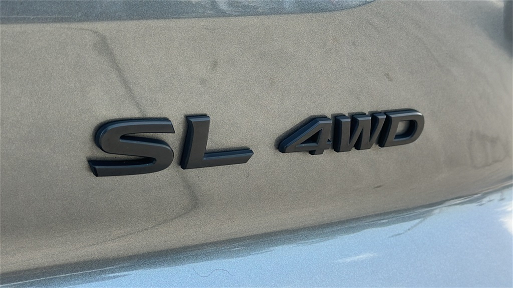 2022 Nissan Pathfinder SL photo 8
