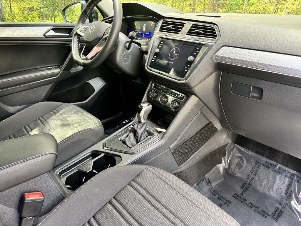 2024 Volkswagen Tiguan S photo 10