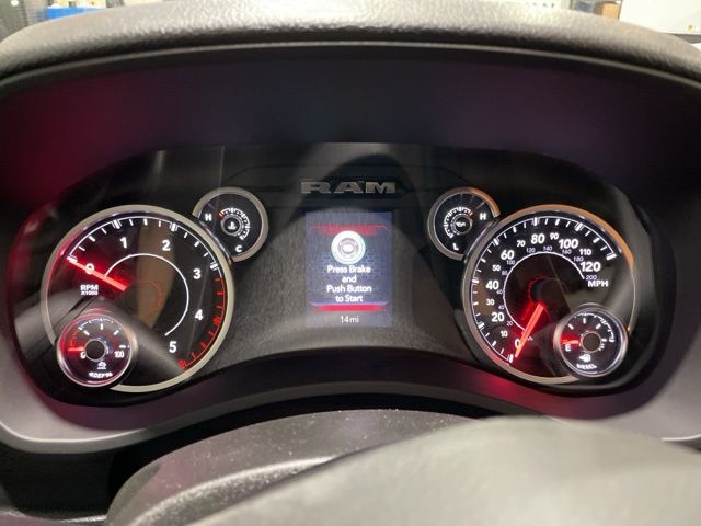 2025 Ram 2500 Tradesman photo 3