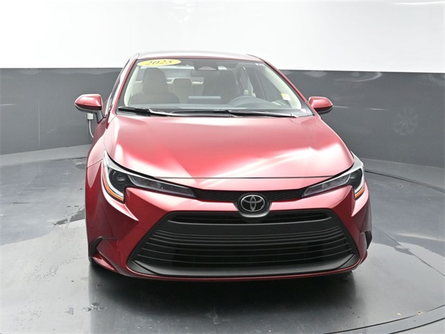 2025 Toyota Corolla LE photo 2