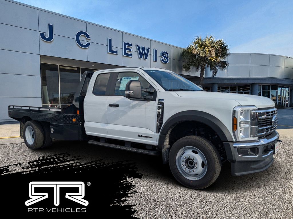 2025 Ford F-450 Super Duty Chassis Cab XL's photo