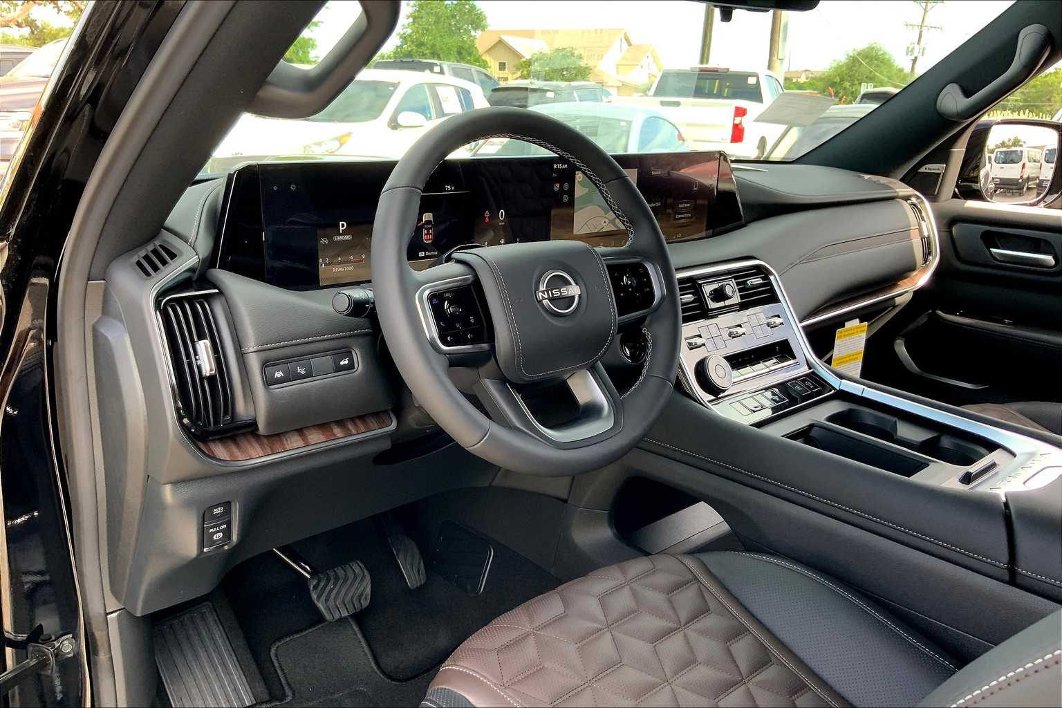 2025 Nissan Armada Platinum Reserve photo 8
