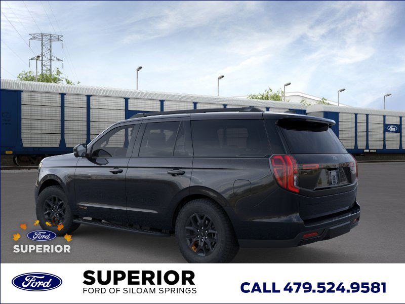 2025 Ford Expedition photo 4