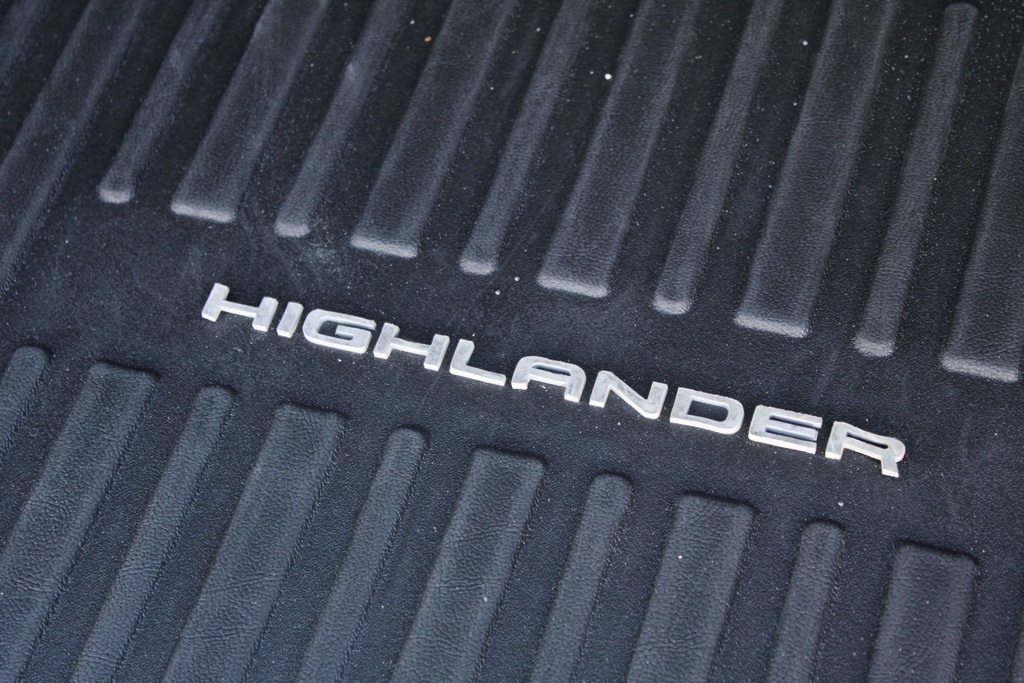 2023 Toyota Highlander L photo 35