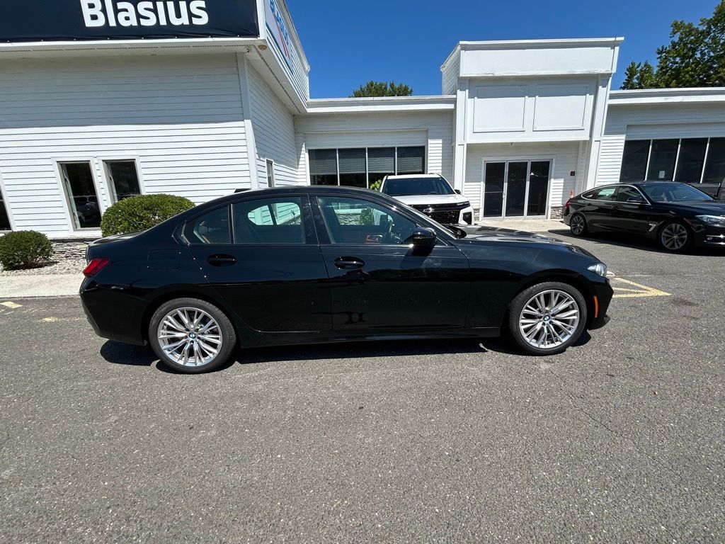 2023 Bmw 330i xDrive photo 3