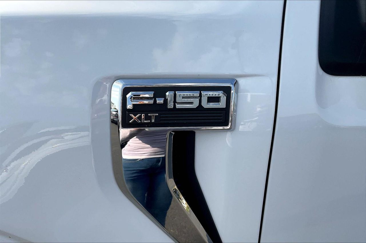 2023 Ford F-150 XL photo 3