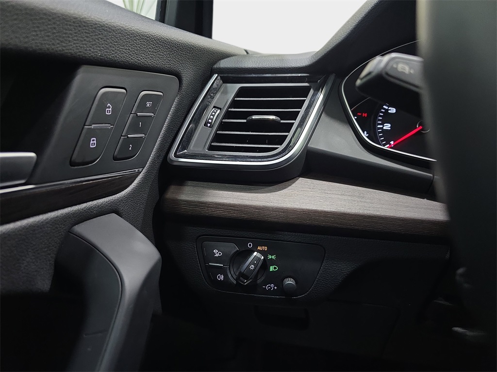 2022 Audi Q5 45 S line Premium photo 19