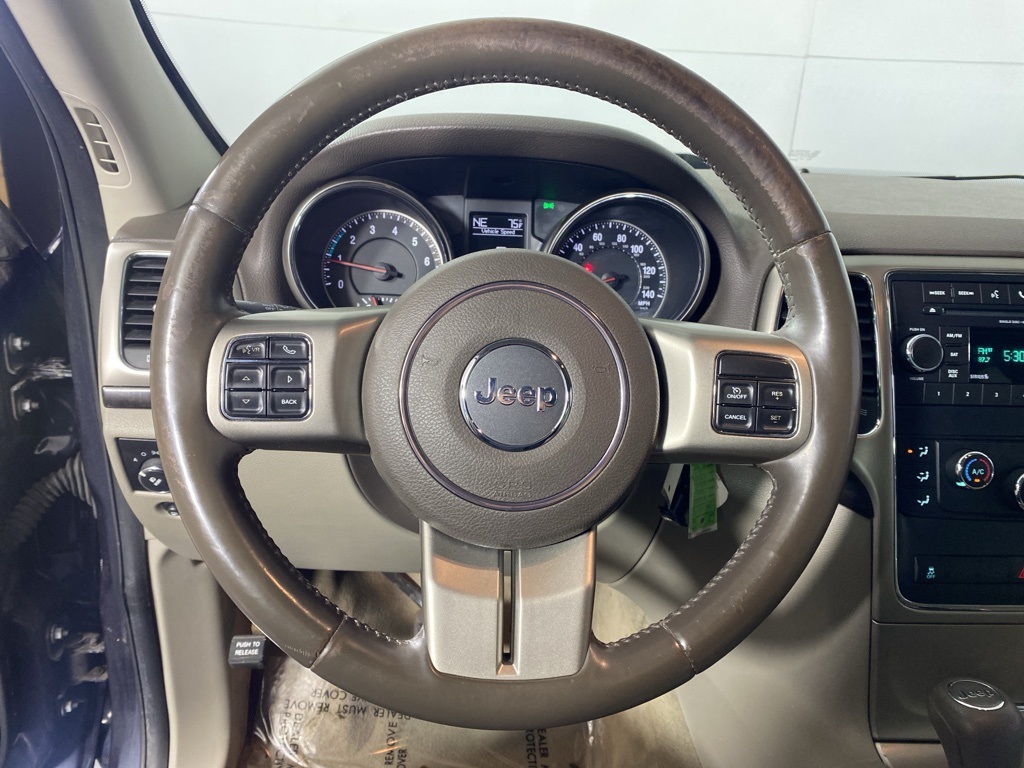 2012 Jeep Grand Cherokee Laredo photo 12