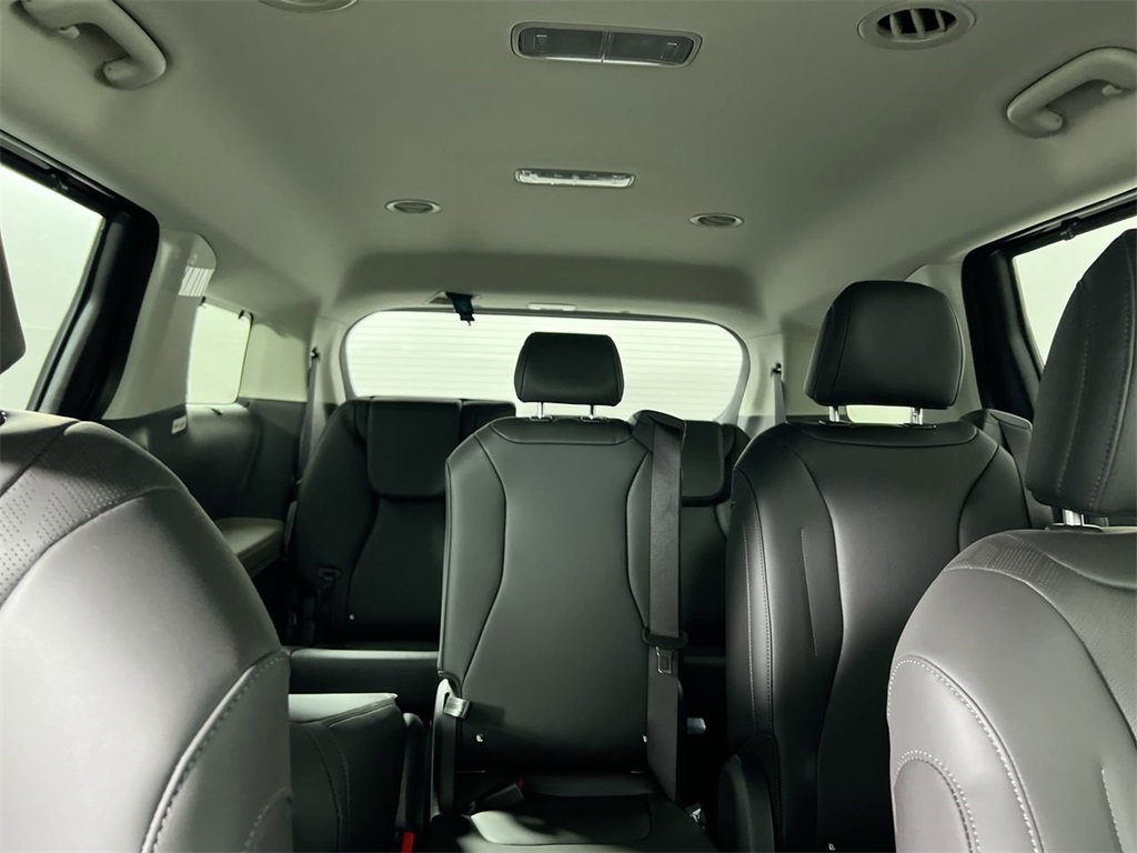2025 Kia Carnival EX photo 30