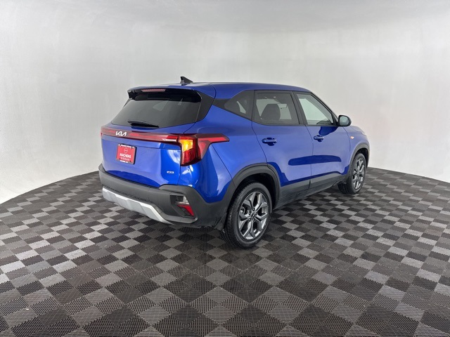 2024 Kia Seltos LX photo 4