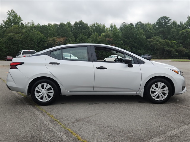 2024 Nissan Versa 1.6 S photo 2