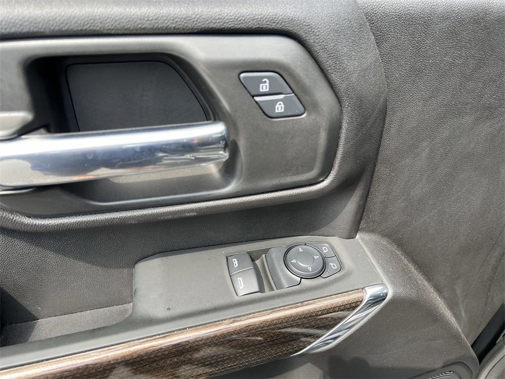 2025 Chevrolet Silverado 3500HD LT photo 20