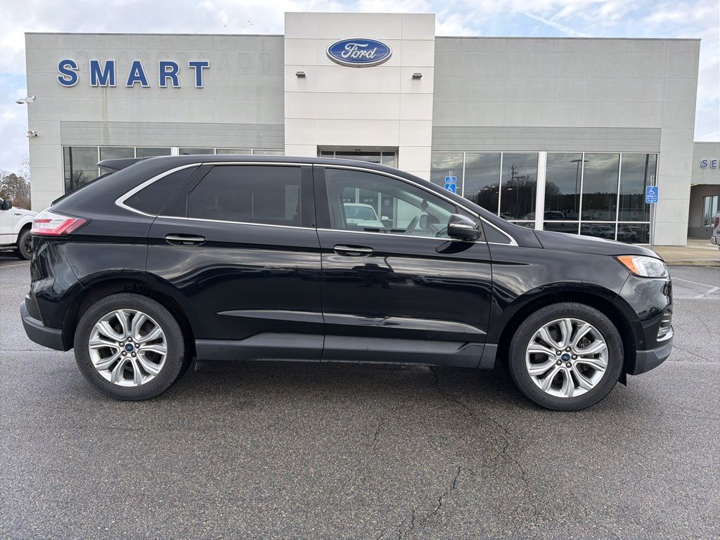 2020 Ford Edge Titanium