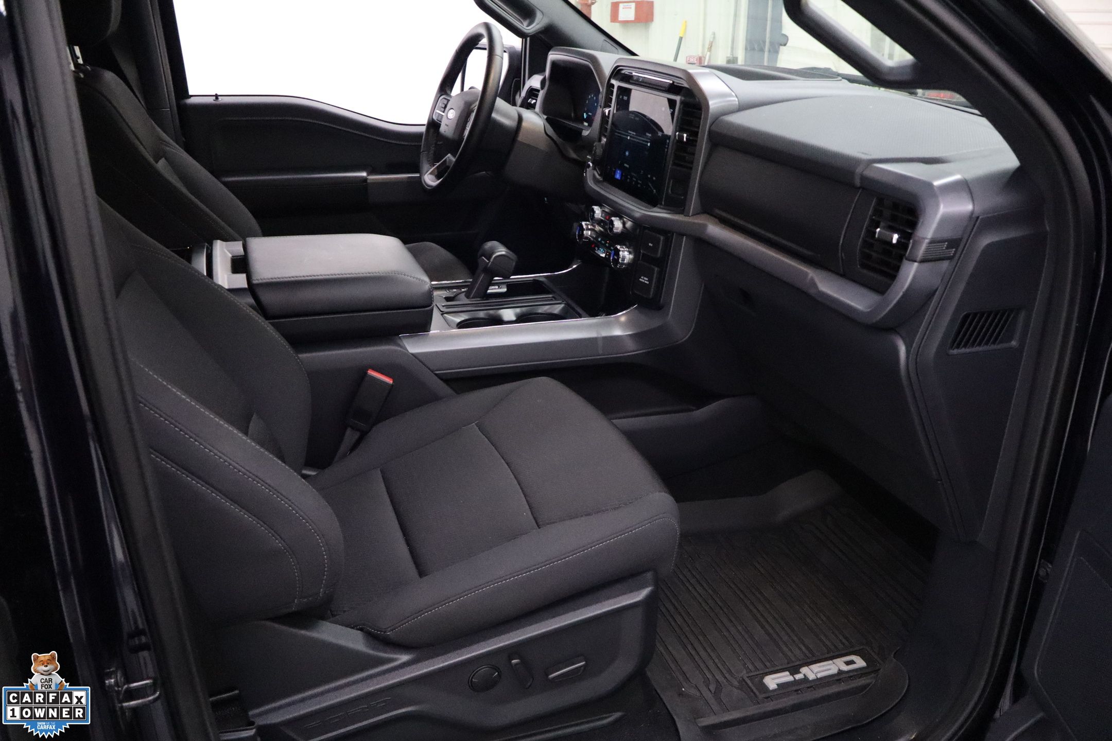 2025 Ford F-150 XLT photo 24
