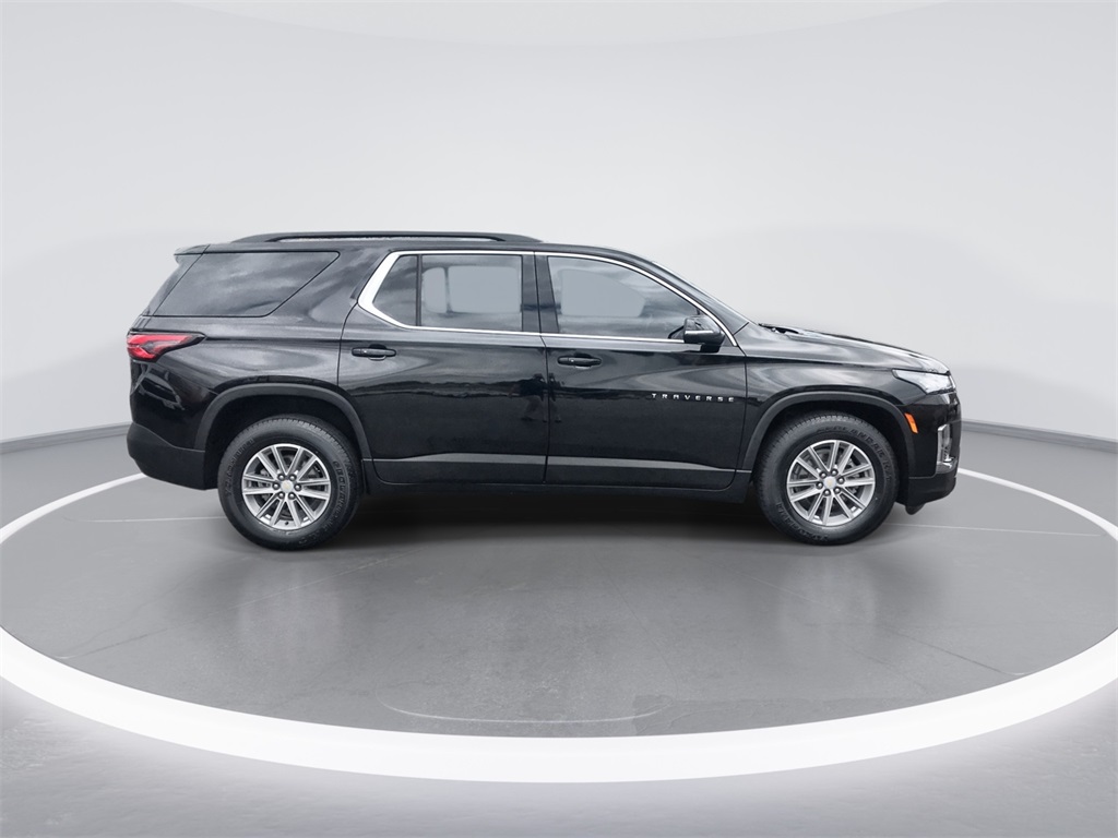 2022 Chevrolet Traverse Leather photo 9