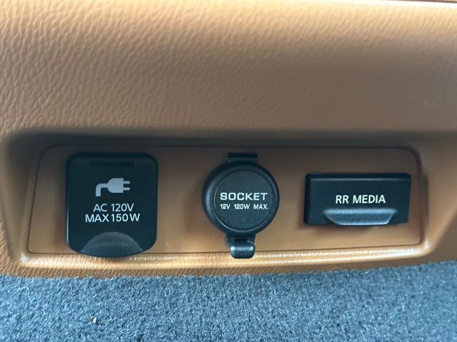 2018 Infiniti QX80 Base photo 31