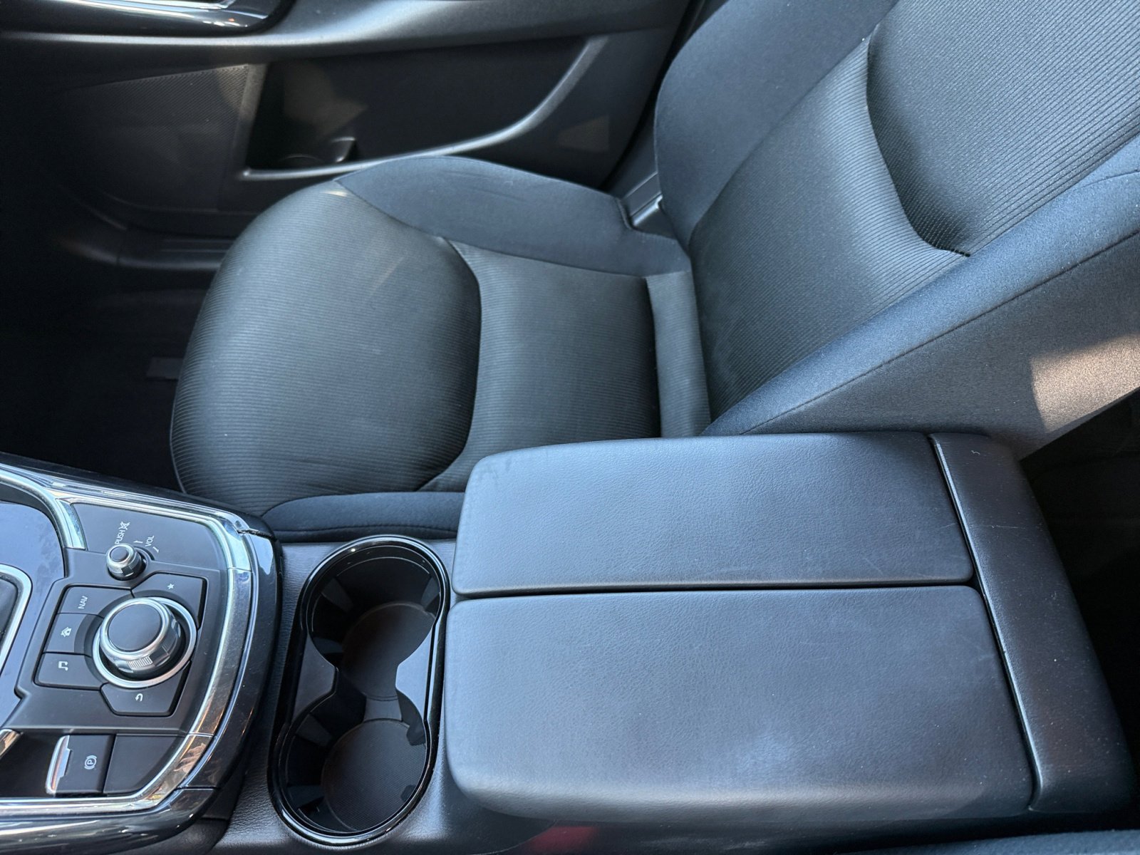 2018 Mazda CX-9 Sport photo 14