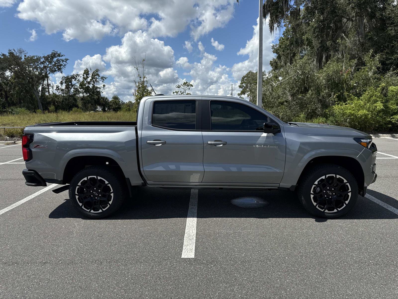 2026 Chevrolet Colorado Z71 photo 2