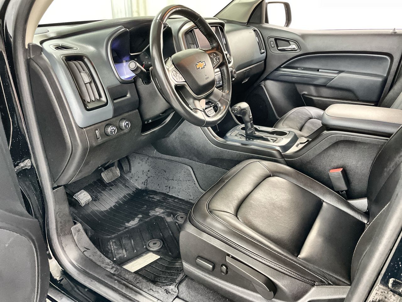 2020 Chevrolet Colorado Z71 photo 11