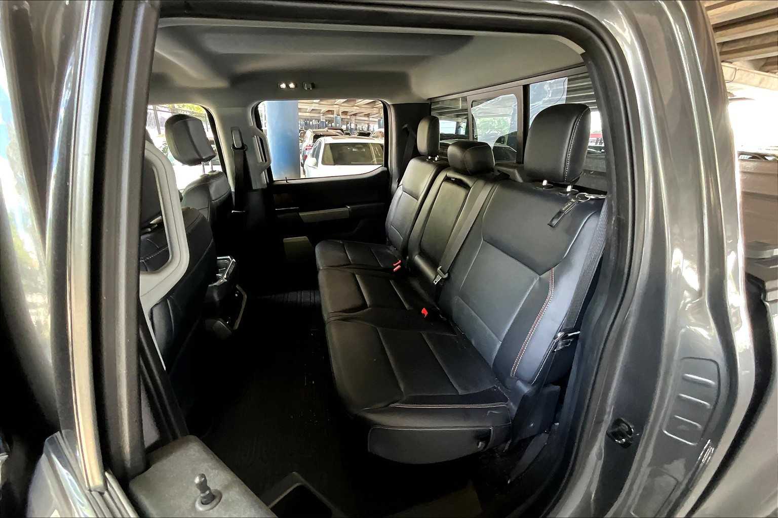 2022 Ford F-150 Lariat photo 37