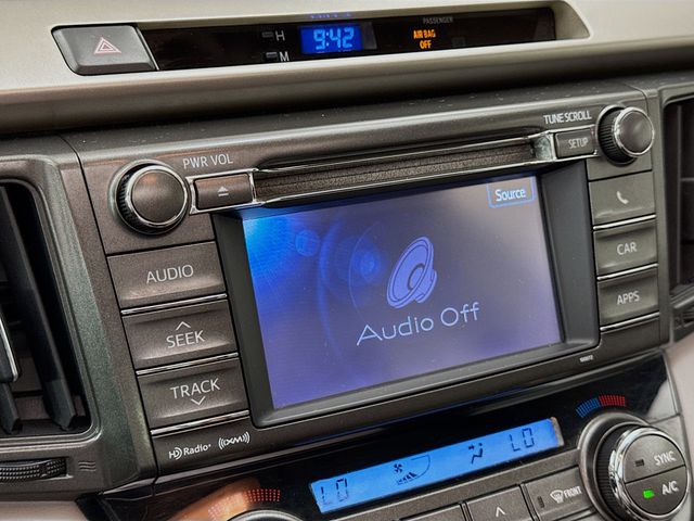 2013 Toyota RAV4 Limited photo 14