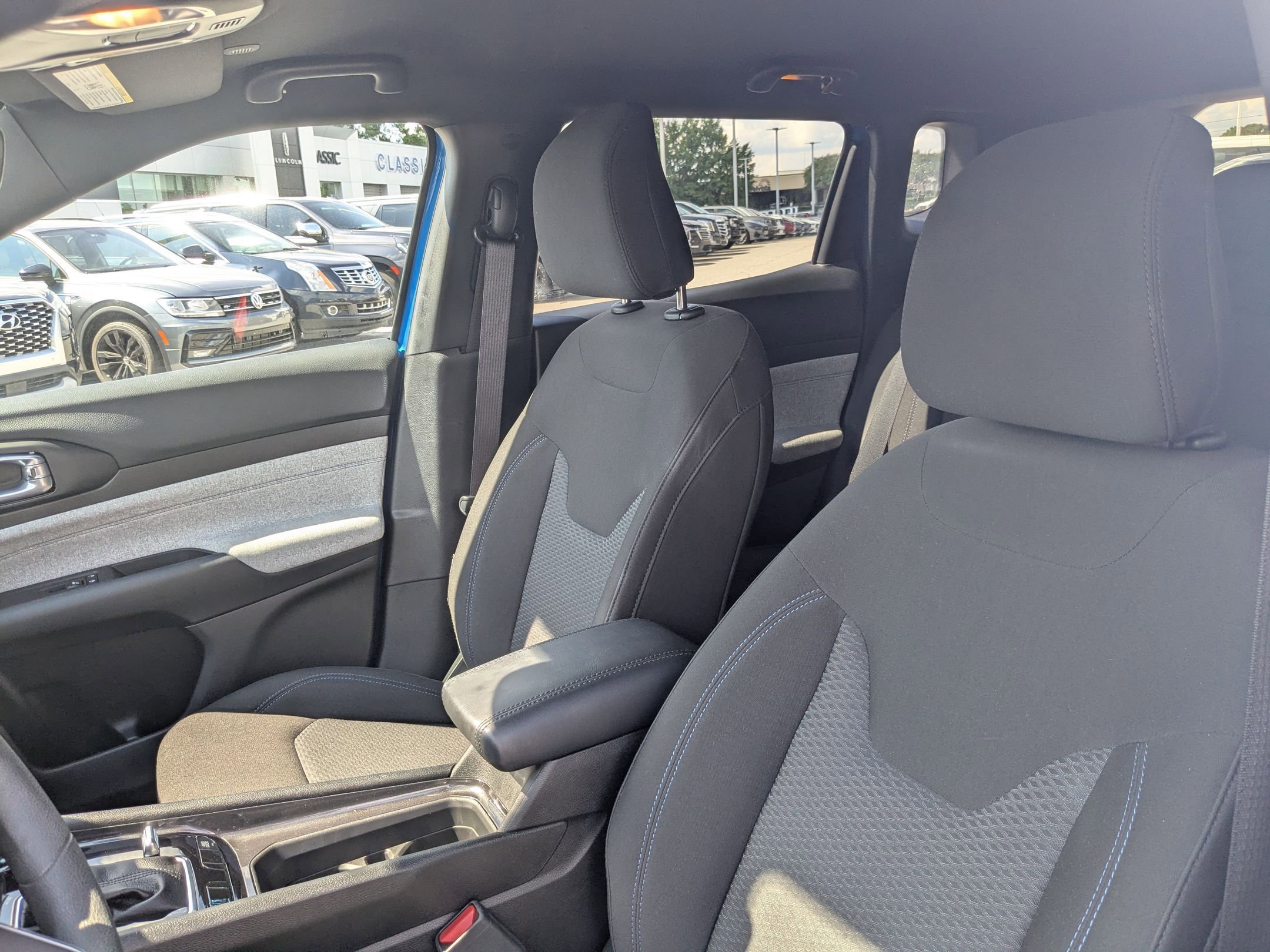 2024 Jeep Compass Sport photo 12