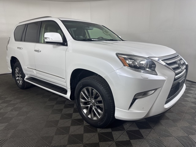 2018 Lexus GX LUXURY's photo