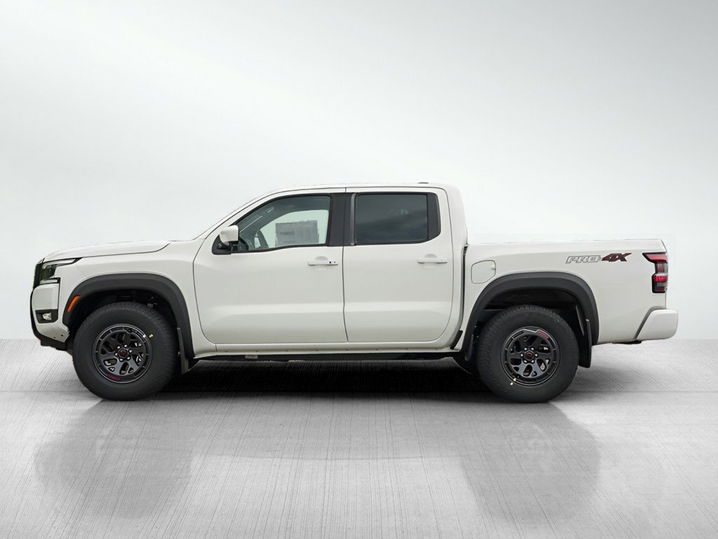 2025 Nissan Frontier PRO-4X photo 3