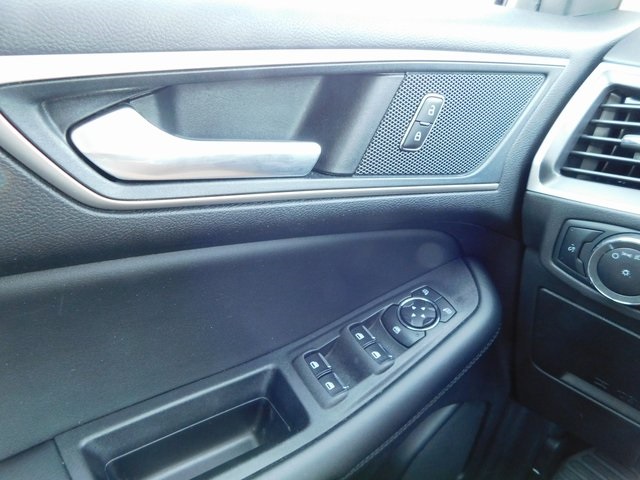 2024 Ford Edge SEL photo 21
